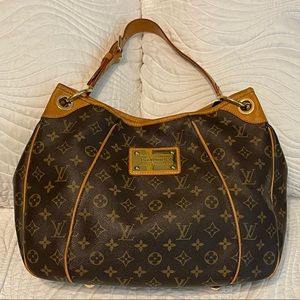 Louis Vuitton Galliera